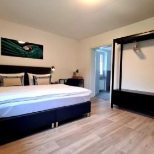 Фотография гостиницы Moes Diner Hotel