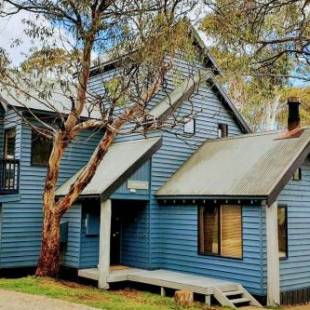 Фотографии гостевого дома 
            SNOWED INN apartment