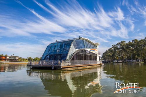 Фотография мини отеля All Seasons Houseboats