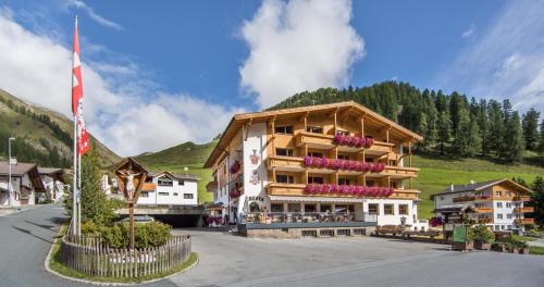 Фотография гостиницы Hotel Cresta