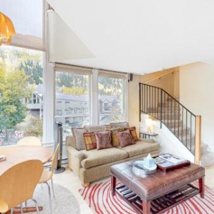 Фотография гостевого дома Pacific Ave West 615 - Mountain View Penthouse