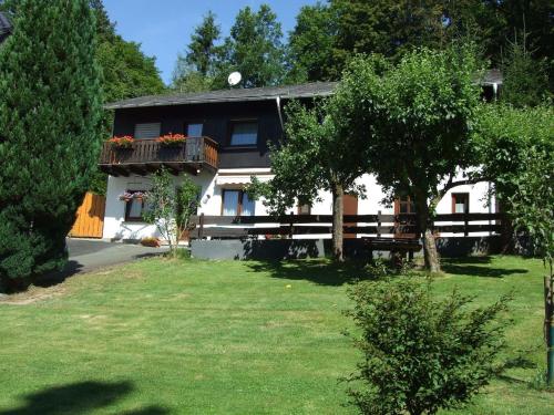 Фотография гостевого дома Holiday home in Medebach with Balcony