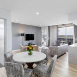 Фотография гостиницы Meriton Suites Church Street, Parramatta