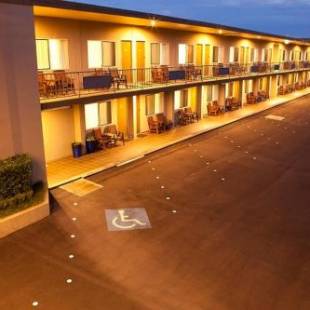 Фотографии мотеля 
            Karinga Motel, SureStay Hotel by Best Western