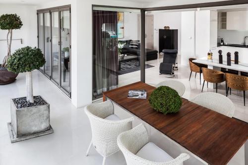 Фотография гостиницы BYD Lofts - Boutique Hotel & Serviced Apartments - SHA Extra Plus