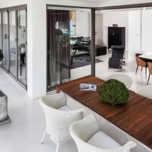 Фотографии гостиницы
BYD Lofts - Boutique Hotel & Serviced Apartments - SHA Extra Plus