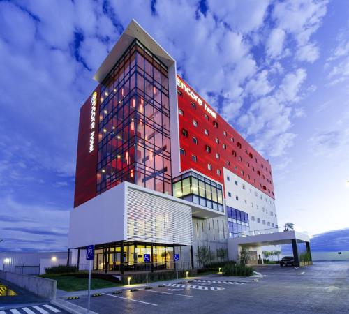 Фотография гостиницы Ramada Encore by Wyndham San Luis Potosi