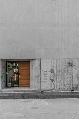 Фотография гостиницы The Earth Hotel