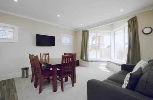 Фотография мотеля Tower Lodge Motel