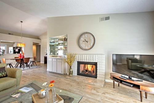 Фотографии гостевого дома
Luxe Desert Falls Country Club Condo with Mtn Views!