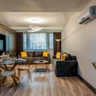 Фотографии апарт отеля 
            A Palace Suites