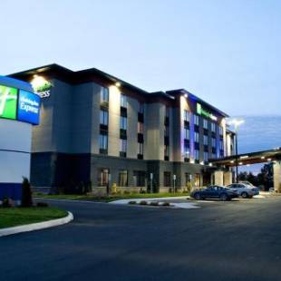 Фотографии гостиницы 
            Holiday Inn Express Pembroke, an IHG Hotel