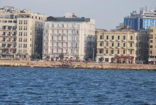 Фотография гостиницы Paradise Inn Windsor Palace Hotel