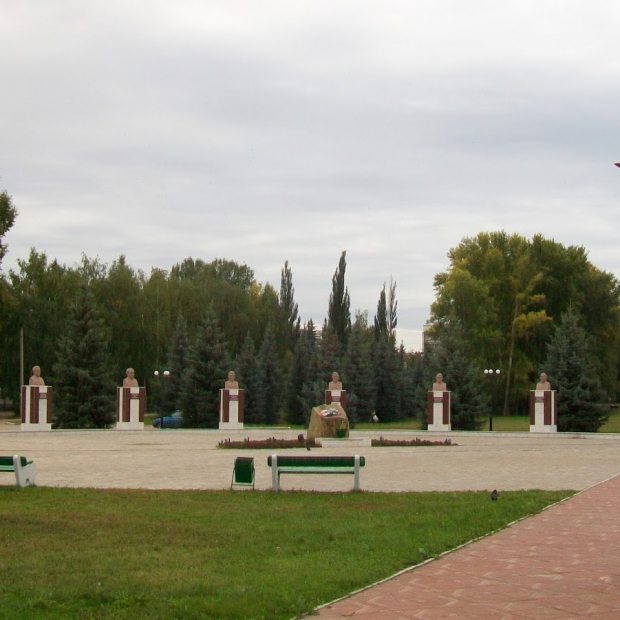 Фотография достопримечательности Аллея Героев