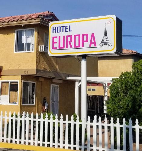 Фотография гостиницы OYO Hotel Europa Ridgecrest CA - W Upjohn Ave