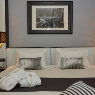 Фотографии гостиницы 
            Athenian Riviera Hotel& Suites