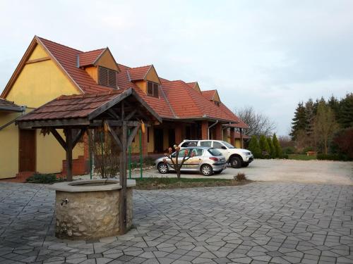 Фотография гостевого дома Nosztalgia Vendégház