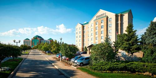 Фотография гостиницы Staybridge Suites Oakville Burlington, an IHG Hotel