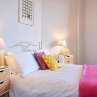 Фотографии гостевого дома 
            Corner Beech House