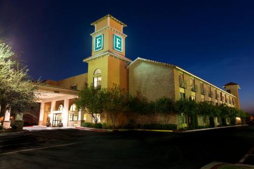 Фотография гостиницы Embassy Suites Lubbock