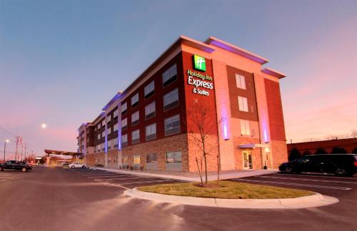 Фотография гостиницы Holiday Inn Express & Suites - Detroit Northwest - Livonia, an IHG Hotel