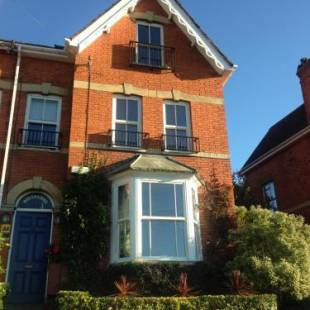 Фотографии мини отеля
The Glastonbury Townhouse