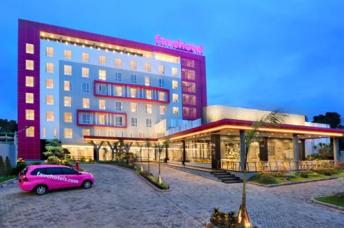 Фотография гостиницы favehotel Tuban