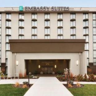 Фотографии гостиницы 
            Embassy Suites by Hilton Bloomington/Minneapolis