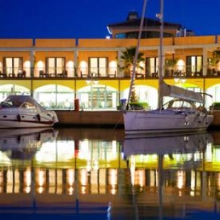 Фотография гостиницы Marina Place Resort