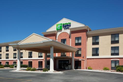 Фотография гостиницы Holiday Inn Express & Suites Douglas, an IHG Hotel