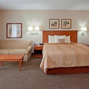 Фотографии гостиницы
Candlewood Suites Houston I-10 East, an IHG Hotel