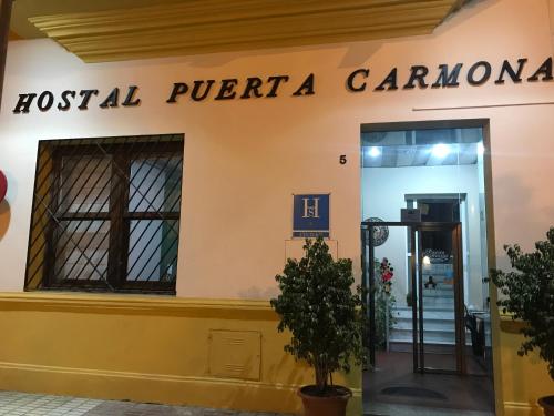 Фотография гостевого дома Hostal Puerta Carmona
