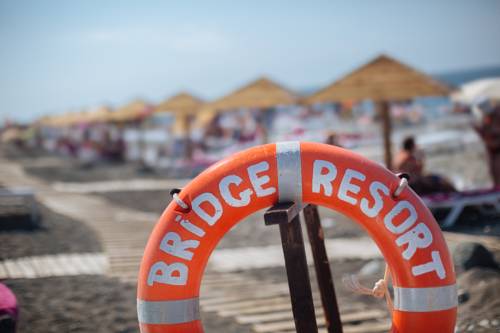 Фотографии гостиницы
Бридж Фемили Резорт