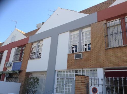 Фотография гостевого дома Casa Soleada en Calle Tranquila