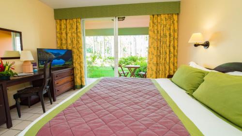 Фотография гостиницы Hotel Bakoua Martinique