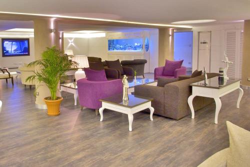 Фотография гостиницы Monaco Hotel