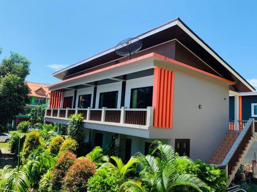 Фотография гостиницы Phongpipat Lanta Mansion