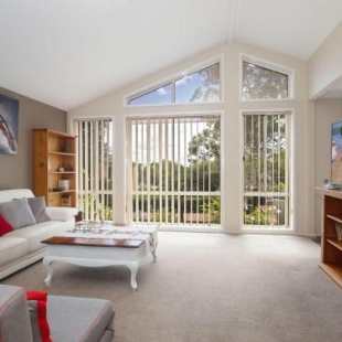 Фотография гостевого дома Serenity', 7 Mulloway Place - Peaceful house with air con Netflix & WIFI