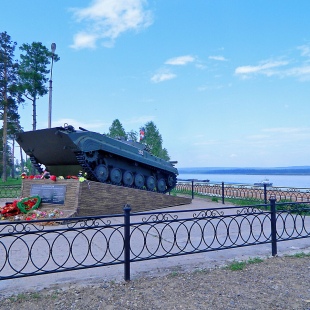 Фотография памятника Памятник Воинам-лесосибирцам, погибшим в локальных конфликтах