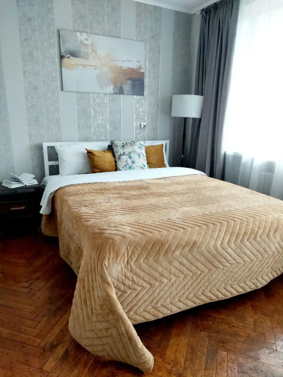 Фотография квартиры Апартаменты уютные и вместительные у самого метро Академия наук