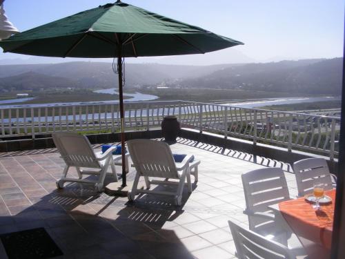 Фотография гостевого дома At 29 Columba