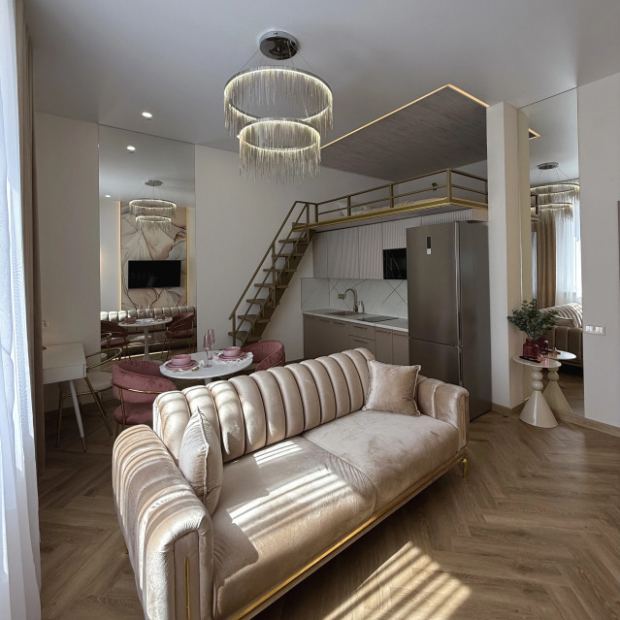 Фотографии квартиры 
            Апартаменты Двухуровневая студия KrasLoft в ЖК Преображенский на троих