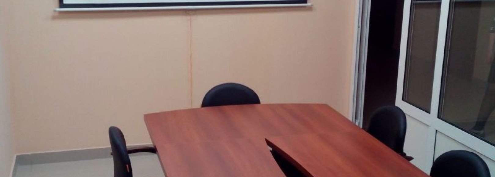 Фотография конференц-зала Кварц на 8 человек