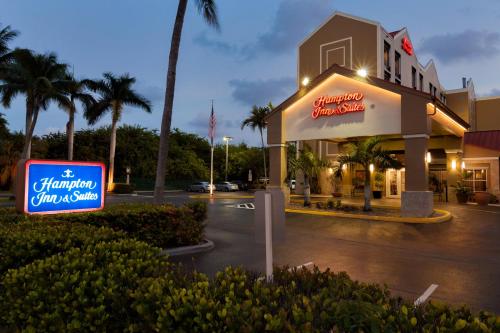 Фотография гостиницы Hampton Inn & Suites Fort Lauderdale Airport