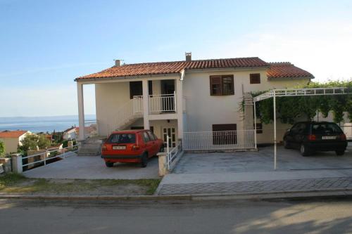 Фотография гостевого дома Apartments with a parking space Promajna, Makarska - 2710