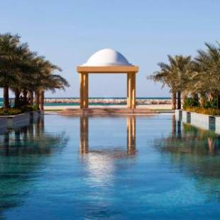 Фотографии гостиницы 
            Hilton Ras Al Khaimah Beach Resort
