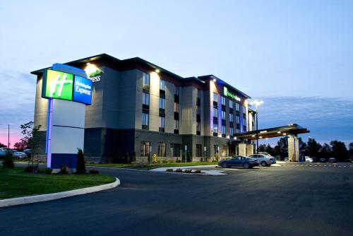 Фотография гостиницы Holiday Inn Express Pembroke, an IHG Hotel