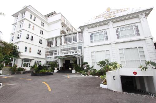 Фотографии гостиницы
Royal Darmo Malioboro