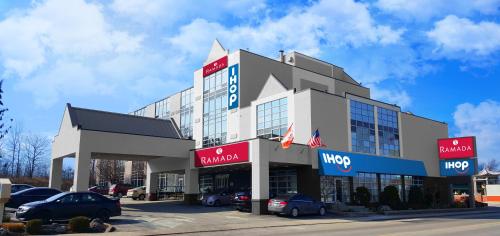 Фотография гостиницы Ramada by Wyndham Niagara Falls by the River