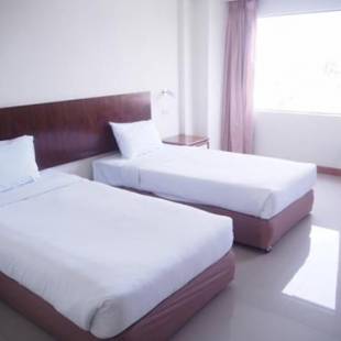 Фотографии гостиницы 
            Sinkiat Thani Hotel